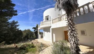 Resa estates Ibiza villa for sale renovation pool san jose side house te koop.jpg